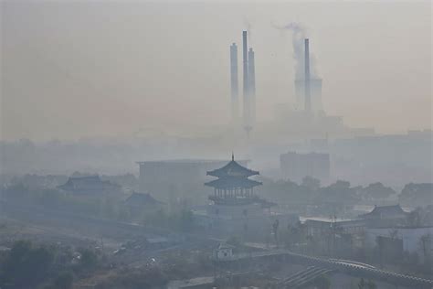 how many cities in china are polluted